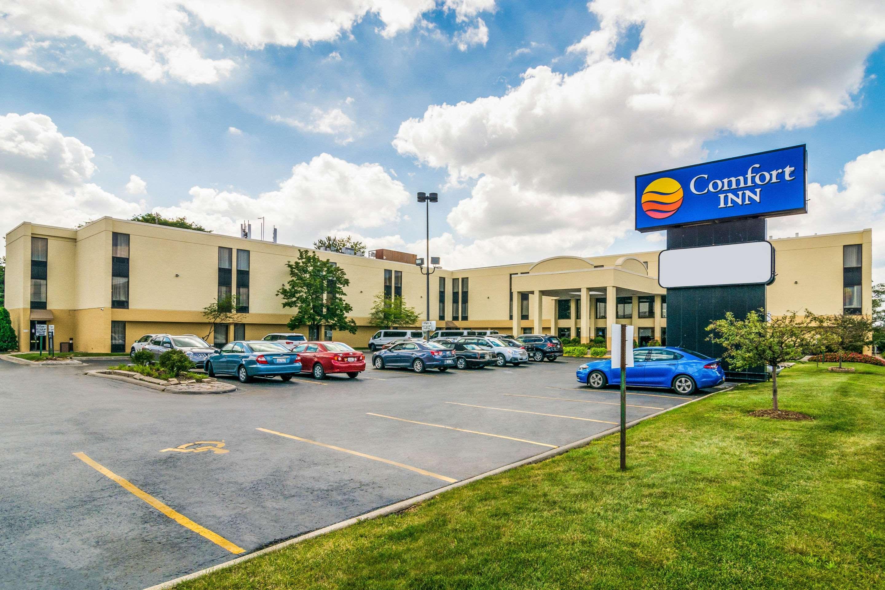 Comfort Inn Convention Center-Chicago O'Hare Airport Des Plaines Exterior photo